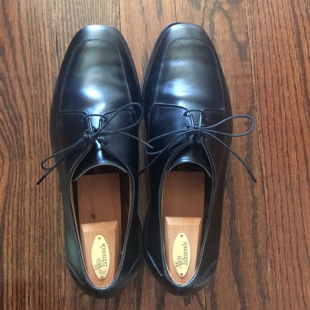 Allen Edmonds black dress shoes